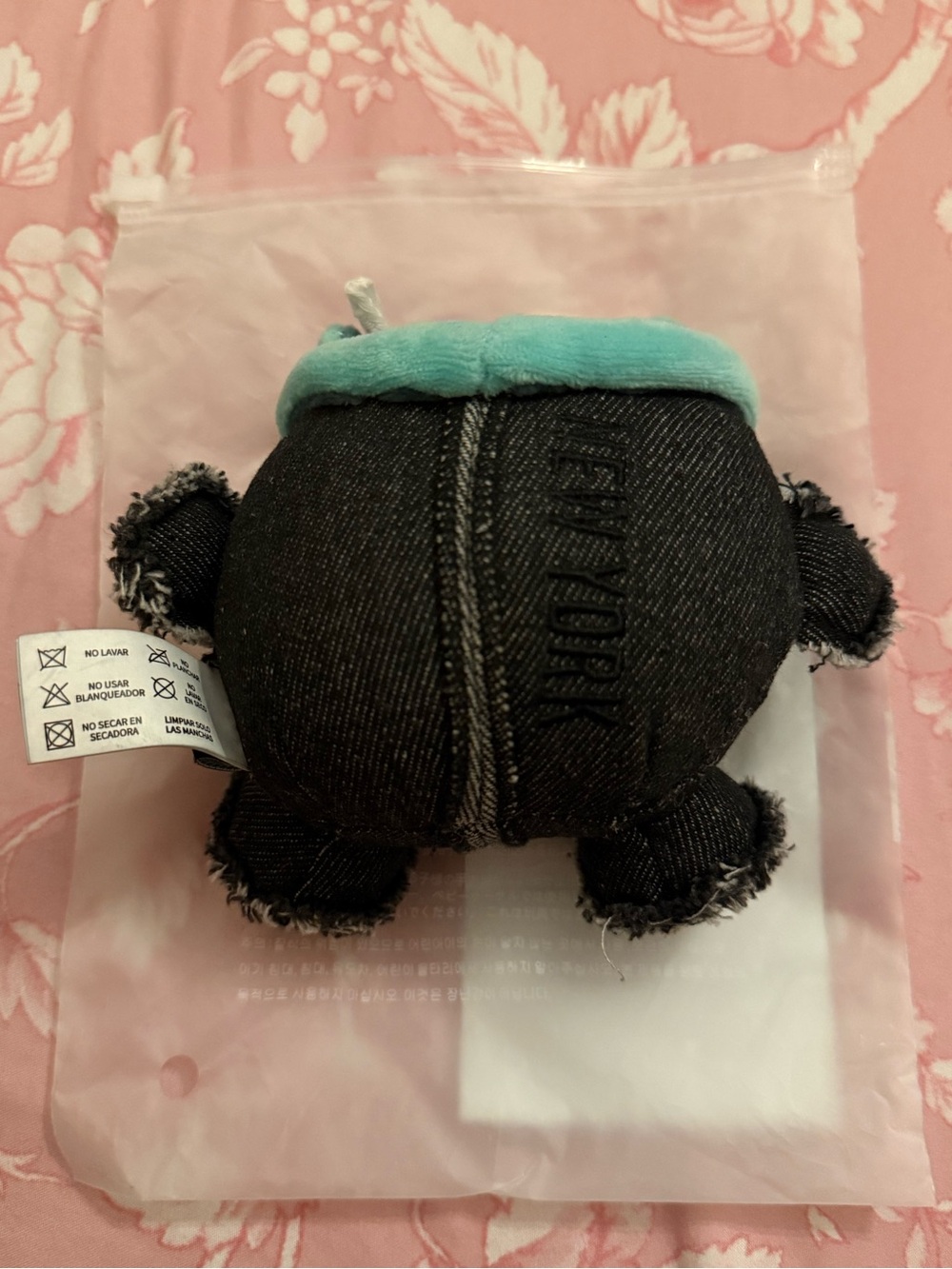 BTS World Tour 'Arirang' Plush Keyring - Picture 10 of 12